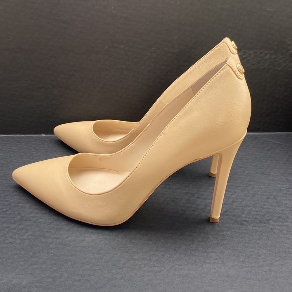 New GUESS Pumps - Picture 8 of 9